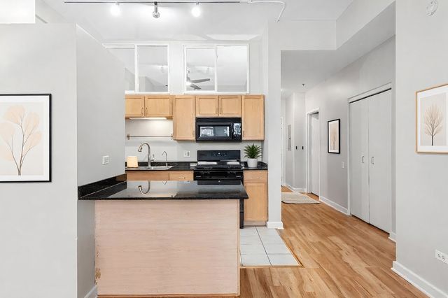 5 N Wabash Avenue 1103, Chicago, IL 60602