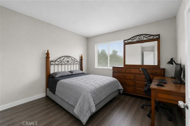 698 E 5th Street, Azusa, CA 91702