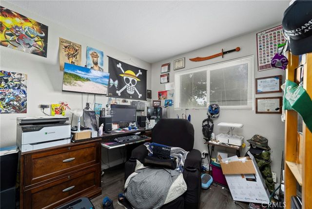 698 E 5th Street, Azusa, CA 91702