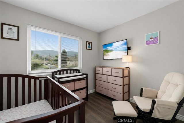 698 E 5th Street, Azusa, CA 91702