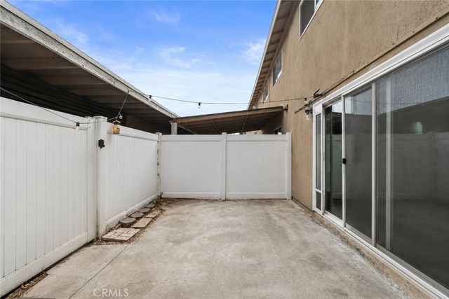 698 E 5th Street, Azusa, CA 91702