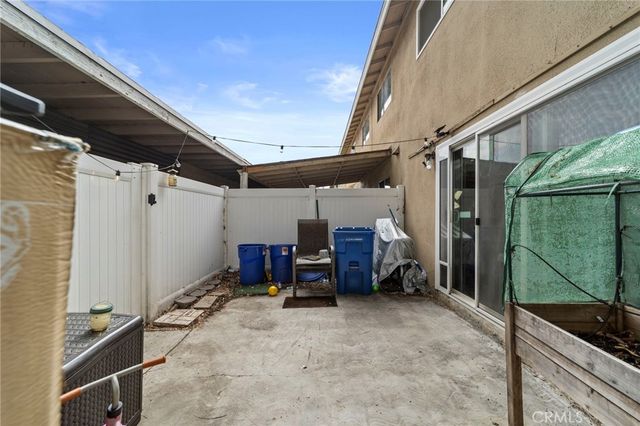 698 E 5th Street, Azusa, CA 91702