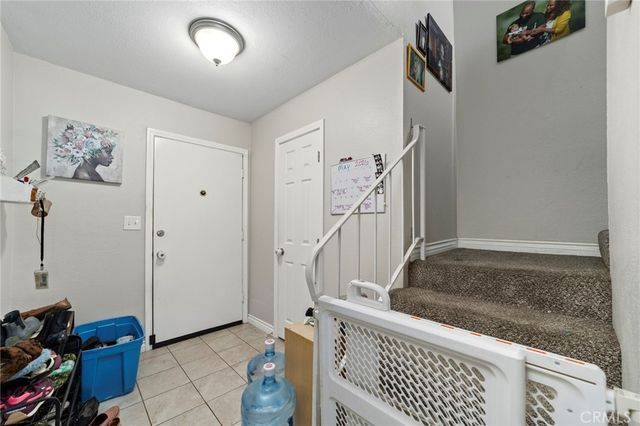 698 E 5th Street, Azusa, CA 91702