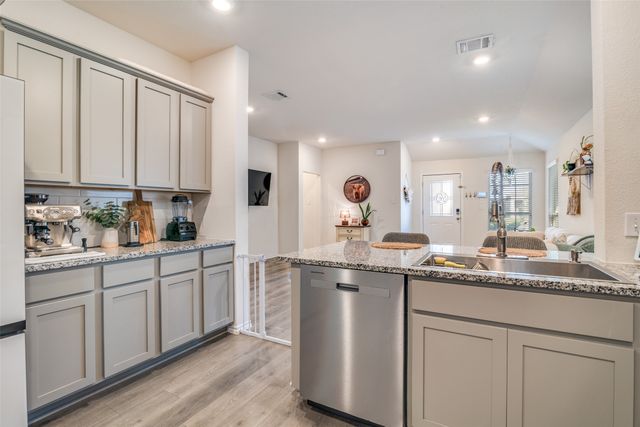 1605 Ackerly Drive, Forney, TX 75126