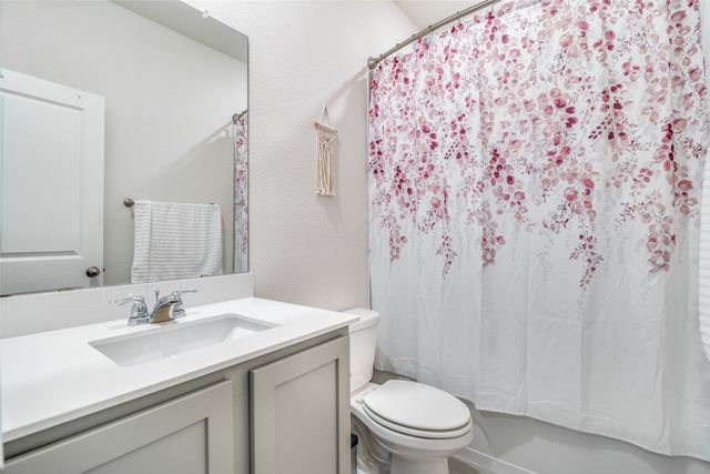 1605 Ackerly Drive, Forney, TX 75126