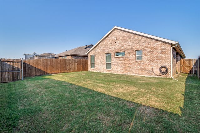 1605 Ackerly Drive, Forney, TX 75126