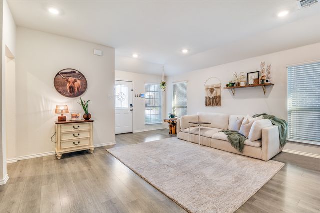 1605 Ackerly Drive, Forney, TX 75126