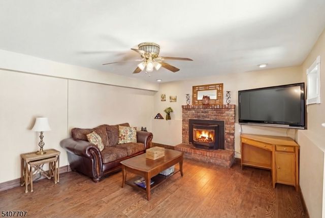 46 Arthur Rd, Hillsborough Twp., NJ 08844