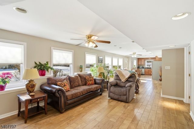 46 Arthur Rd, Hillsborough Twp., NJ 08844