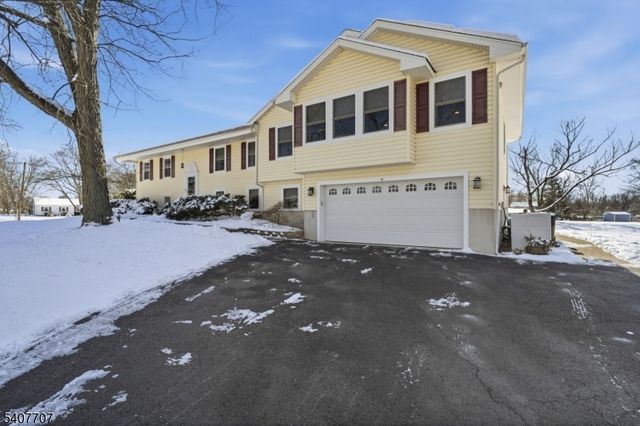 46 Arthur Rd, Hillsborough Twp., NJ 08844