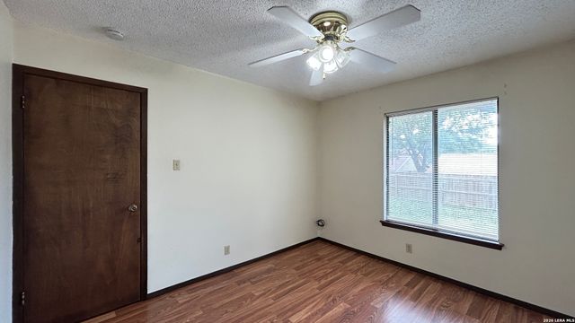 5111 Timber Trace St, San Antonio, TX 78250