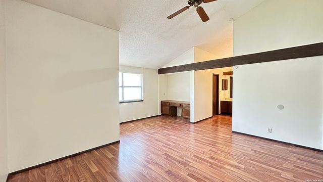 5111 Timber Trace St, San Antonio, TX 78250