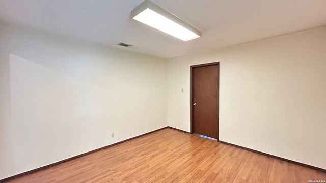 5111 Timber Trace St, San Antonio, TX 78250