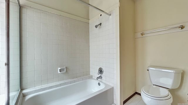 5111 Timber Trace St, San Antonio, TX 78250