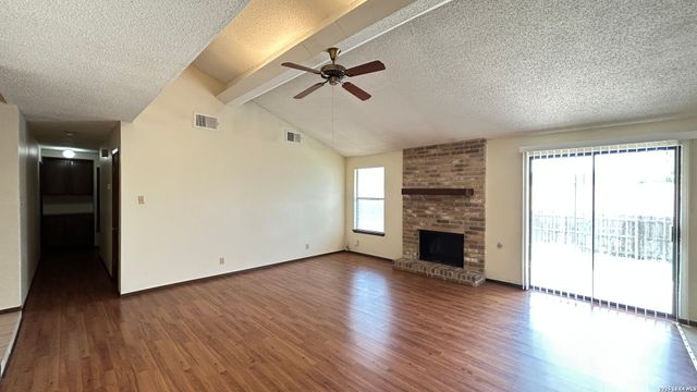 5111 Timber Trace St, San Antonio, TX 78250