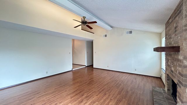 5111 Timber Trace St, San Antonio, TX 78250