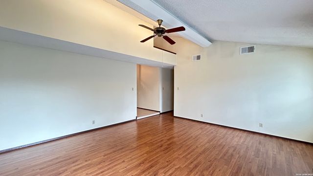 5111 Timber Trace St, San Antonio, TX 78250