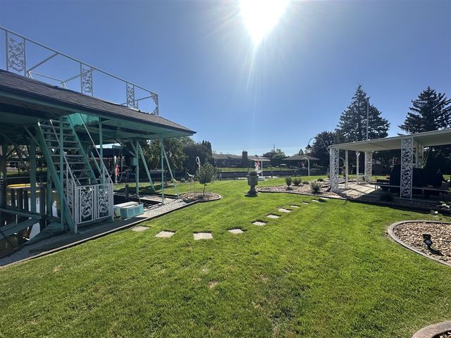 38176 Villa Mar Street, Harrison Twp, MI 48045