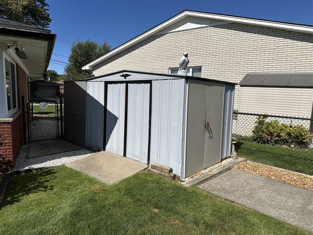 38176 Villa Mar Street, Harrison Twp, MI 48045