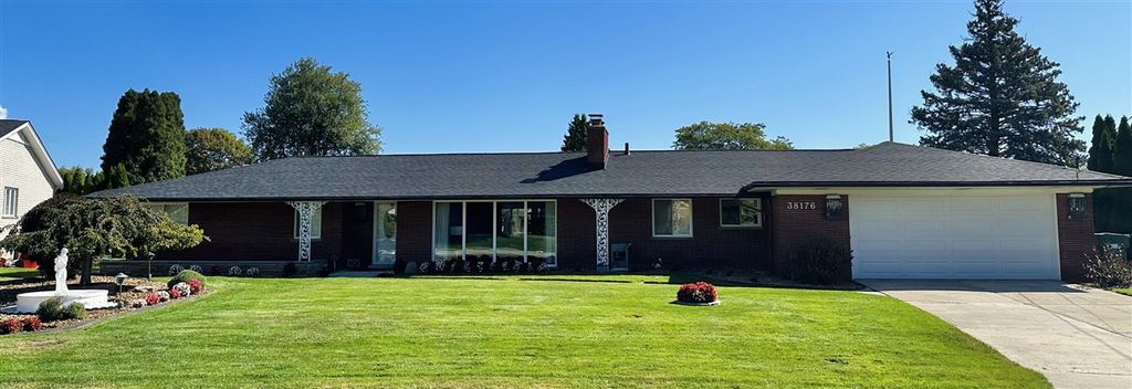 38176 Villa Mar Street, Harrison Twp, MI 48045