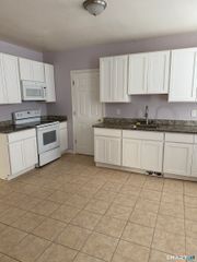 152 Scott Street, Naugatuck, CT 06770