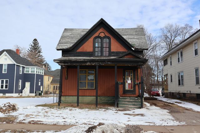 713 5th Avenue, Eau Claire, WI 54703
