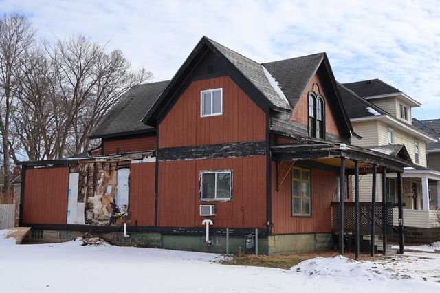 713 5th Avenue, Eau Claire, WI 54703