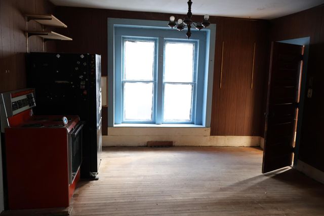 713 5th Avenue, Eau Claire, WI 54703