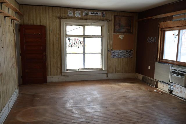 713 5th Avenue, Eau Claire, WI 54703