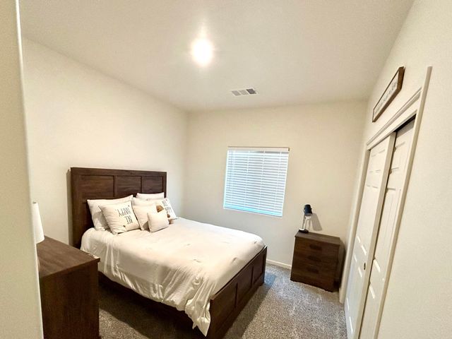 634 W Red Oak Avenue, Porterville, CA 93257