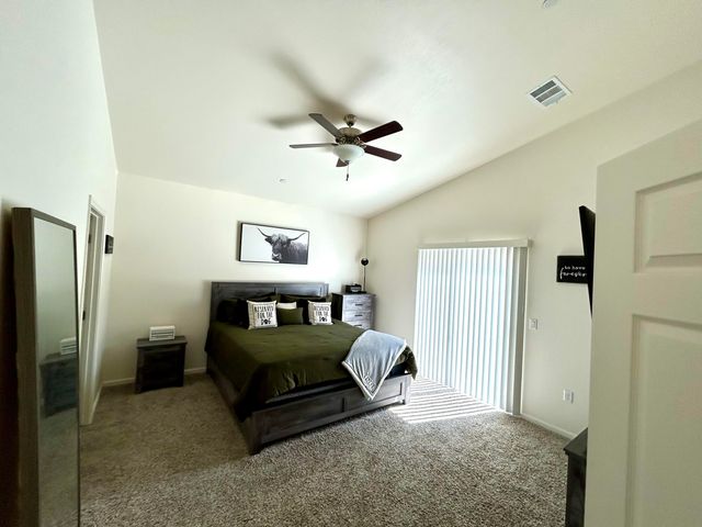 634 W Red Oak Avenue, Porterville, CA 93257