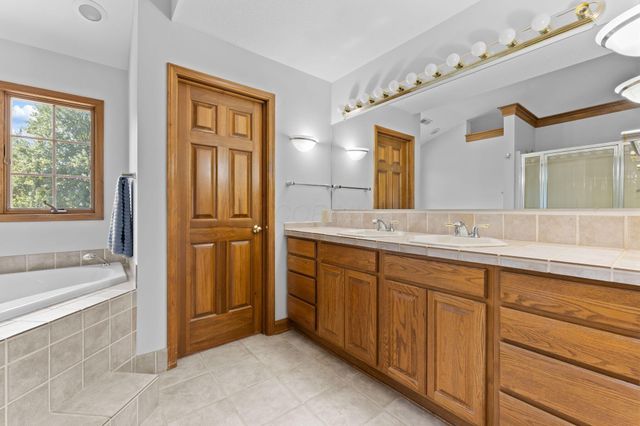 8787 Gosling Way, Powell, OH 43065
