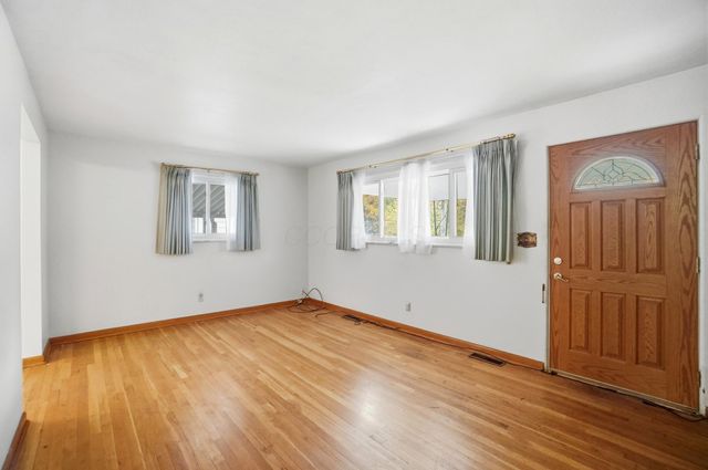 686 Plymouth Street, Worthington, OH 43085