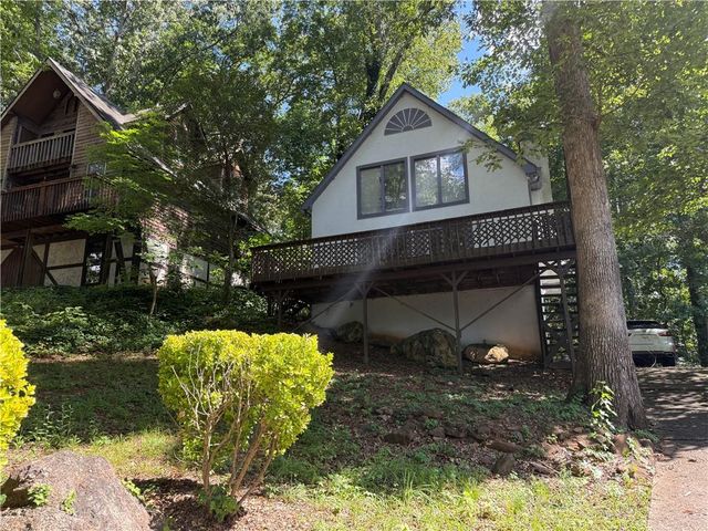 8439 Lake Drive, Snellville, GA 30039