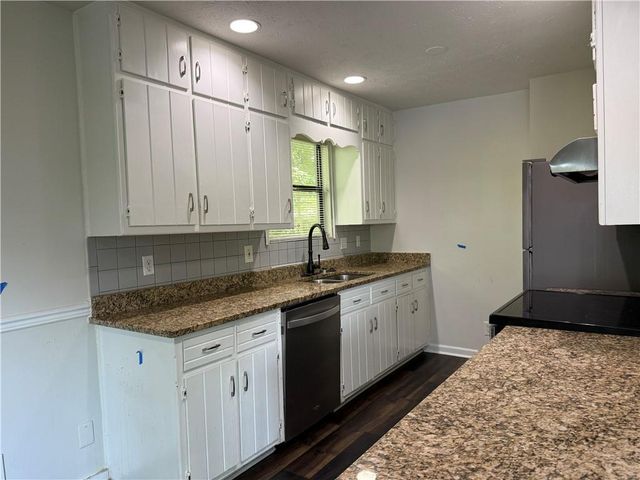8439 Lake Drive, Snellville, GA 30039