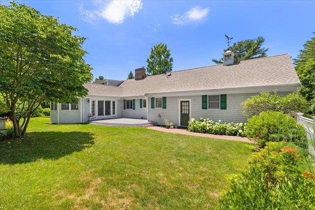 175 Hickory Hill Circle, Barnstable, MA 02655
