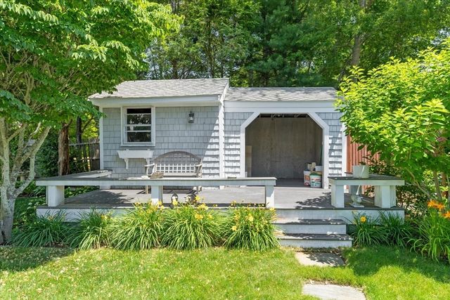 175 Hickory Hill Circle, Barnstable, MA 02655