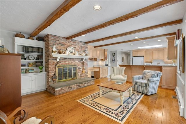 175 Hickory Hill Circle, Barnstable, MA 02655