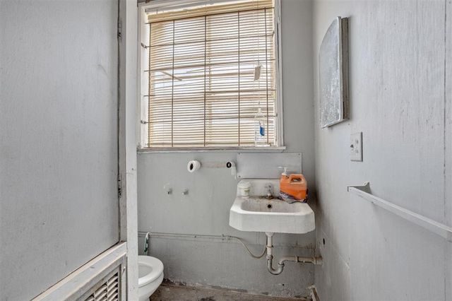 131 Eddy Street, Lake Charles, LA 70601