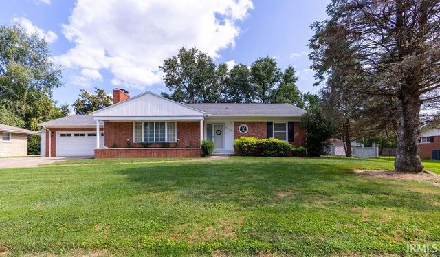 7001 Monroe Avenue, Evansville, IN 47715