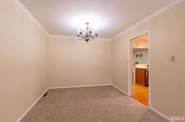 7001 Monroe Avenue, Evansville, IN 47715