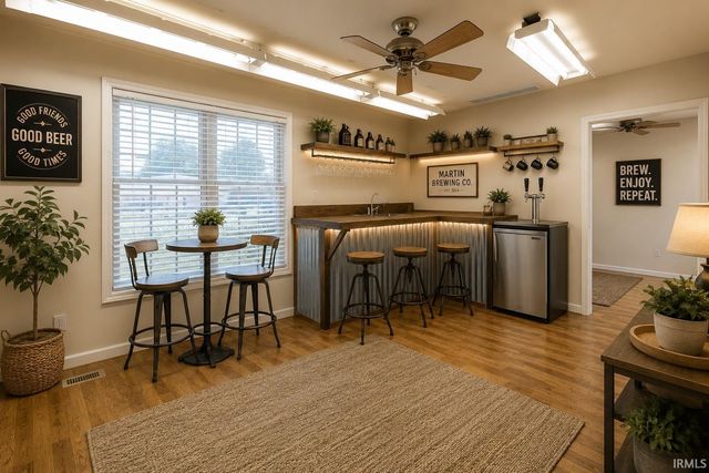 7001 Monroe Avenue, Evansville, IN 47715