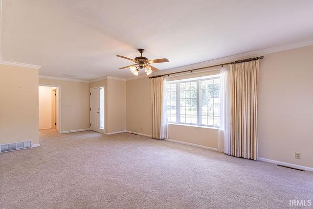 7001 Monroe Avenue, Evansville, IN 47715