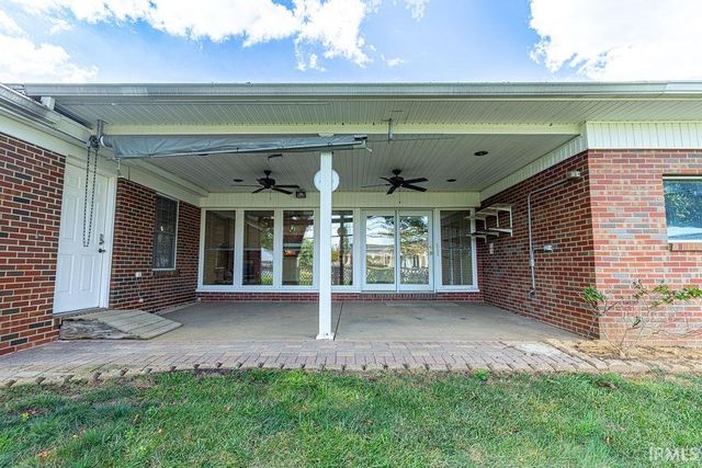 7001 Monroe Avenue, Evansville, IN 47715