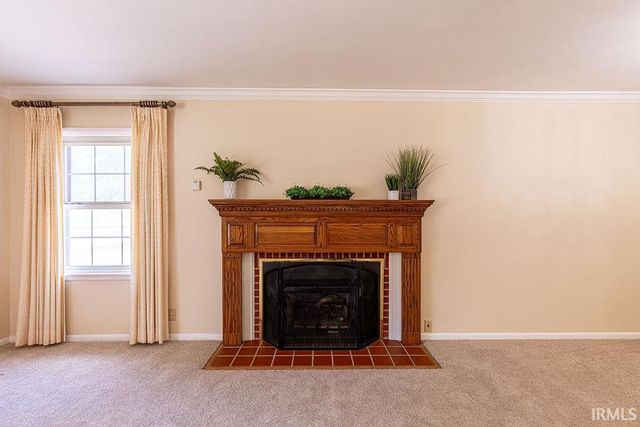 7001 Monroe Avenue, Evansville, IN 47715