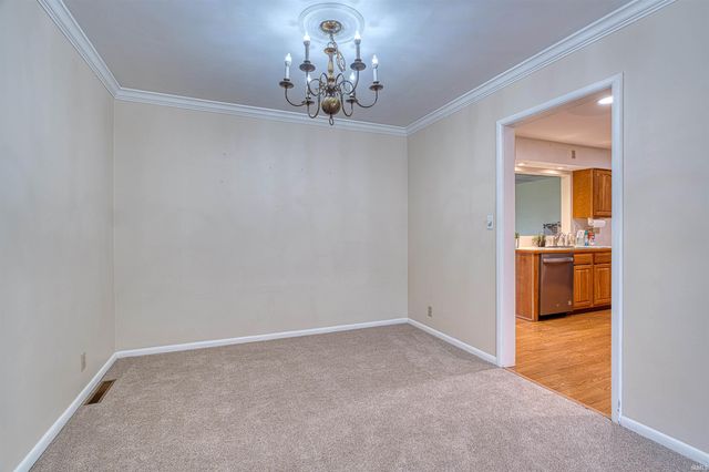 7001 Monroe Avenue, Evansville, IN 47715