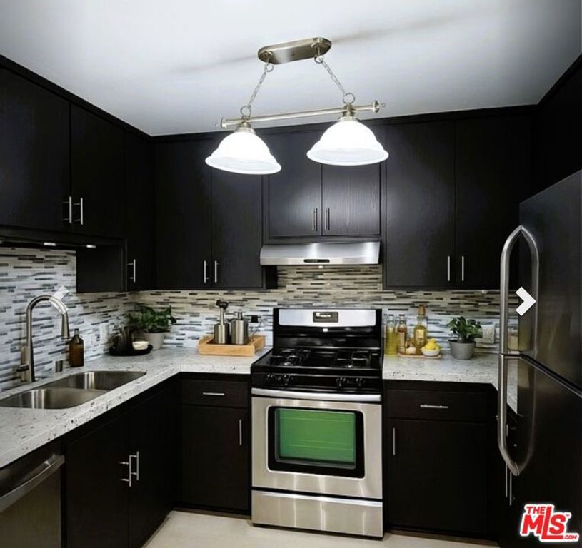 12157 Moorpark Street 204, Studio City, CA 91604 — exterior