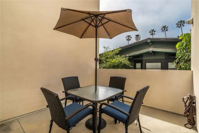 1530 E Thompson Boulevard, Ventura, CA 93001