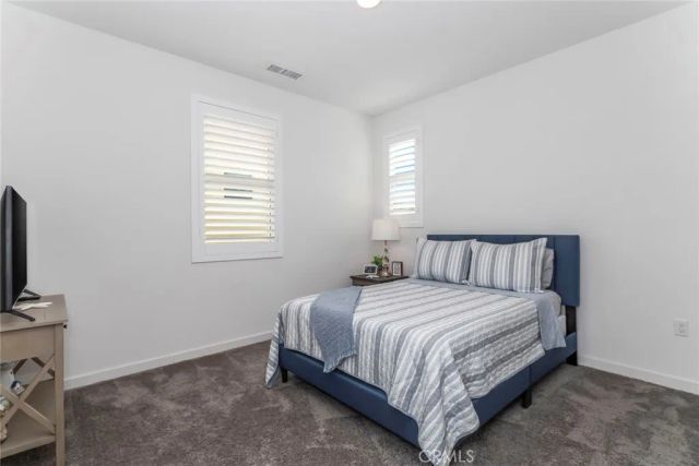 1530 E Thompson Boulevard, Ventura, CA 93001