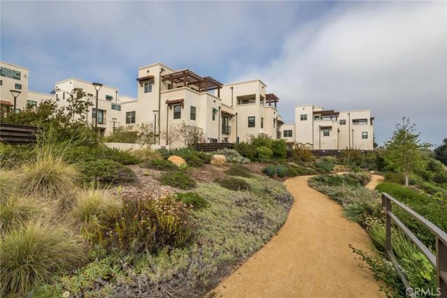 1530 E Thompson Boulevard, Ventura, CA 93001